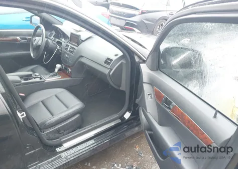 2009 Mercedes-Benz C 300 Luxury 4Matic/Sport 4Matic из США, поврежденный, VIN WDDGF81X39F245754